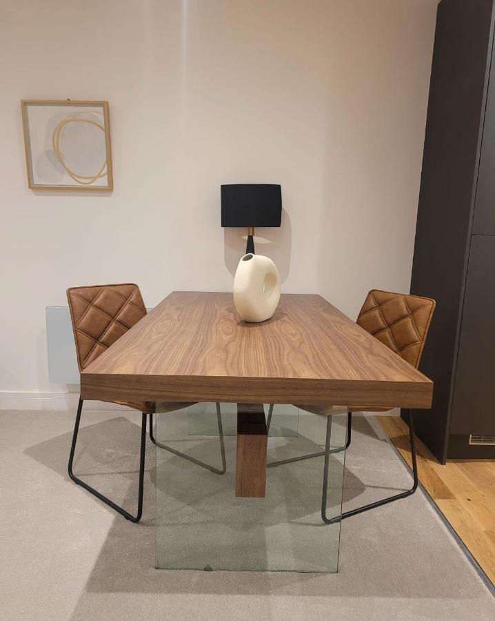 Luxury 1 Bed Apartment In The Heart Of Rochester Wainscot Eksteriør bilde