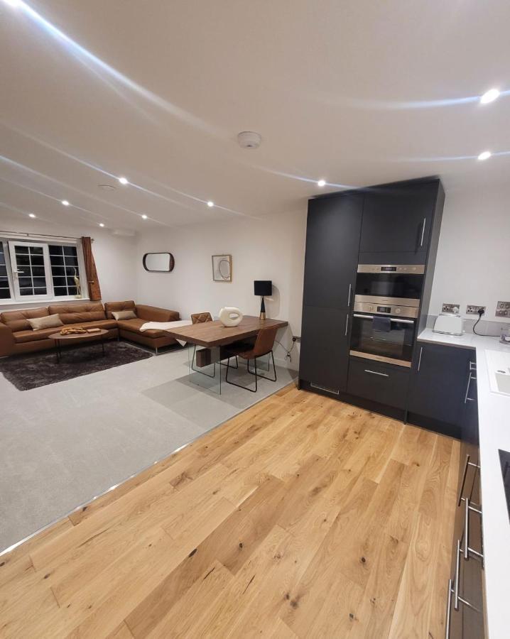 Luxury 1 Bed Apartment In The Heart Of Rochester Wainscot Eksteriør bilde