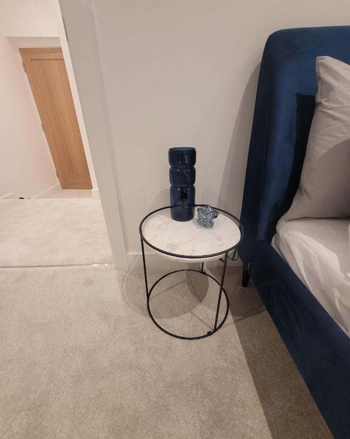 Luxury 1 Bed Apartment In The Heart Of Rochester Wainscot Eksteriør bilde