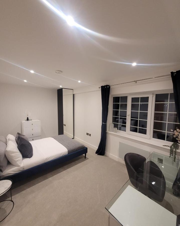 Luxury 1 Bed Apartment In The Heart Of Rochester Wainscot Eksteriør bilde