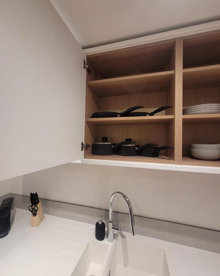 Luxury 1 Bed Apartment In The Heart Of Rochester Wainscot Eksteriør bilde